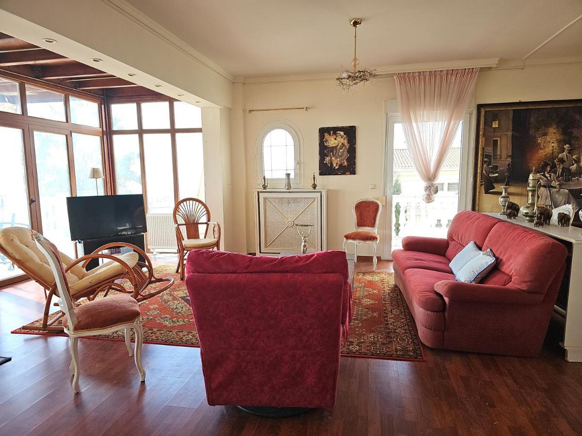 Escape To Panorama And Enjoy The Classic Charm With Stunning Sea Views Villa *