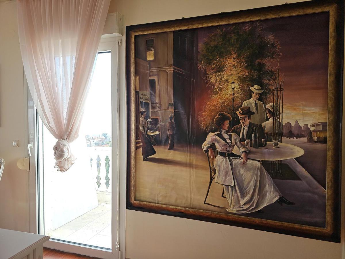 Escape To Panorama And Enjoy The Classic Charm With Stunning Sea Views *