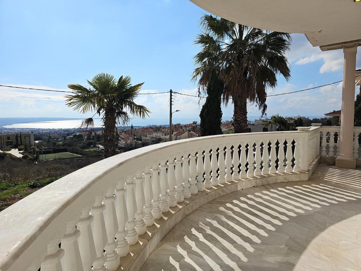 Villa Escape To Panorama And Enjoy The Classic Charm With Stunning Sea Views